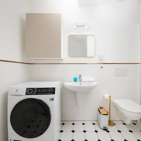 Powisle Riverside By Bookinghost ワルシャワ