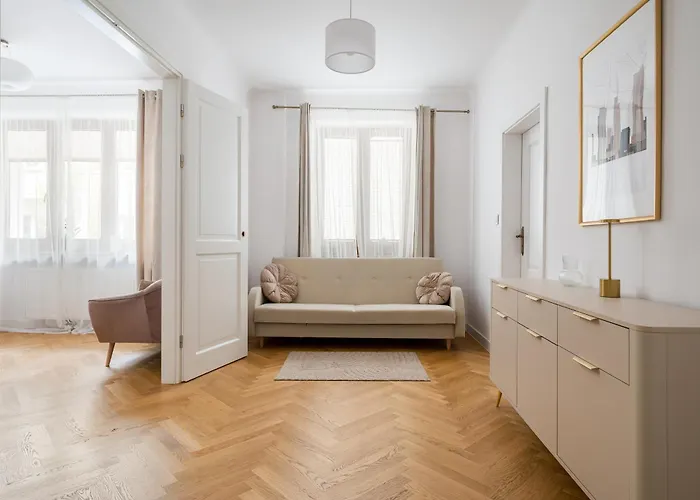 Powisle Riverside By Bookinghost