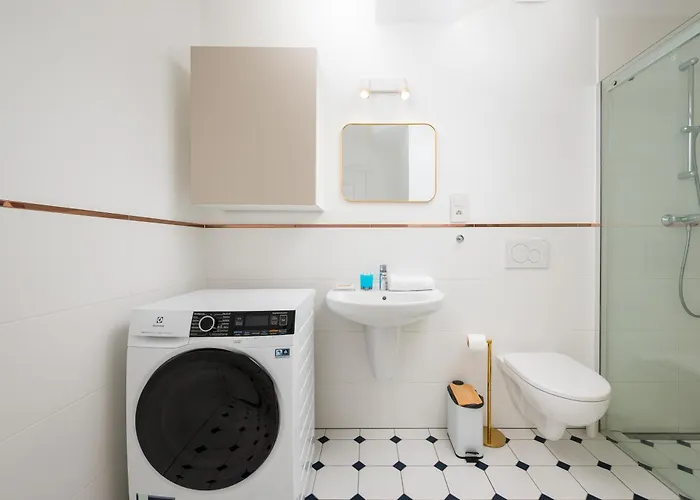 Powisle Riverside By Bookinghost Warszawa